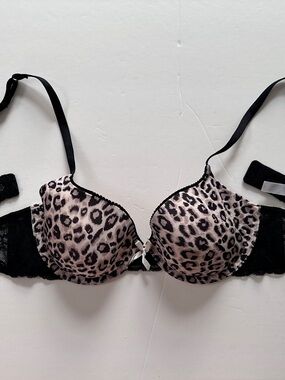 JACOB cheetah sports bra